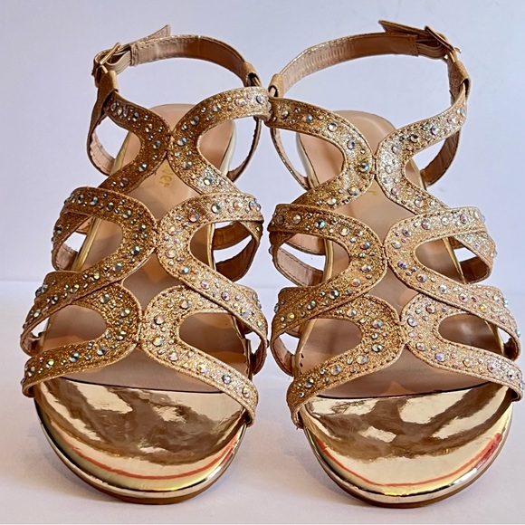 FOREVER SADALS (ADJUSTABLE STRAPS) SIZE 7 - Picture 6 of 10